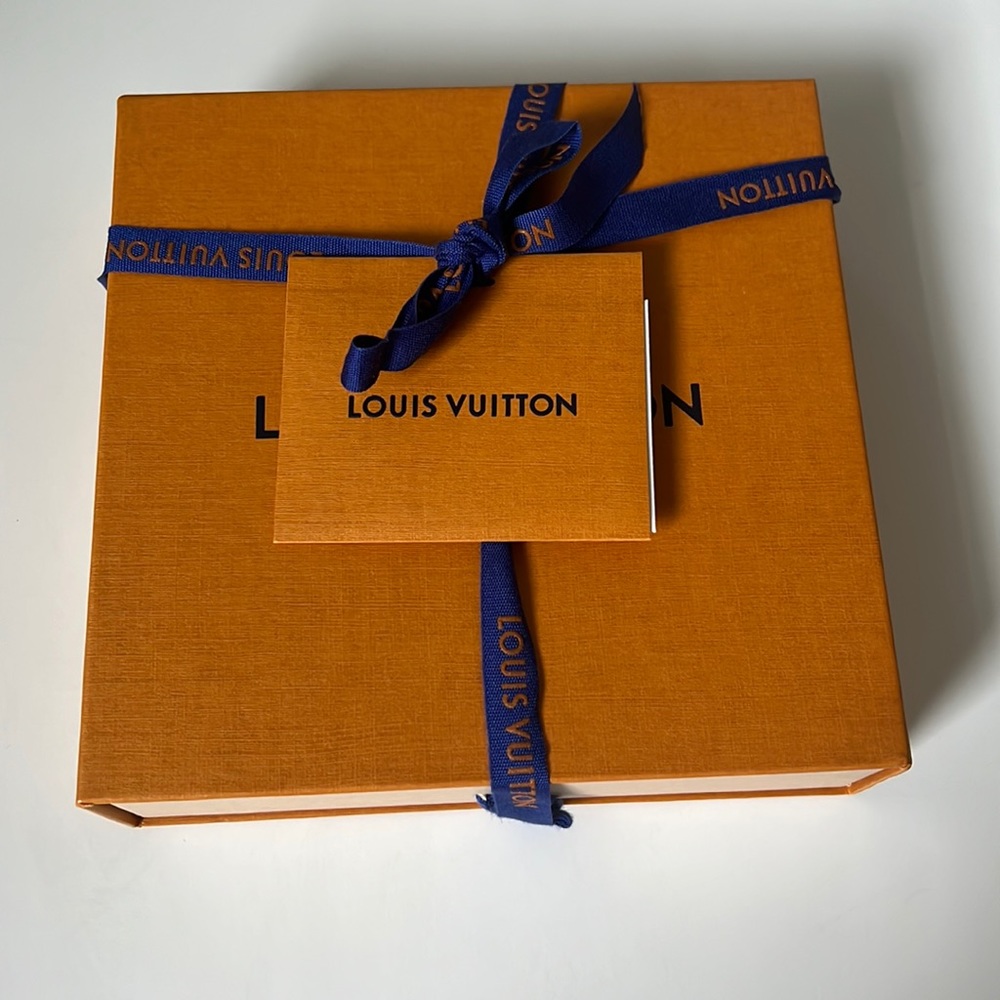 Louis Vuitton Small gift box